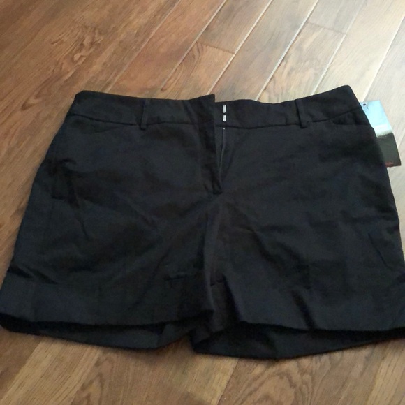 Rekucci Black cuffed shorts - Picture 1 of 5